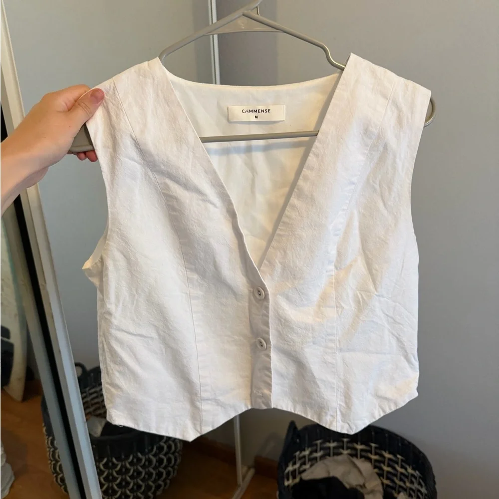 COMMENSE white vest